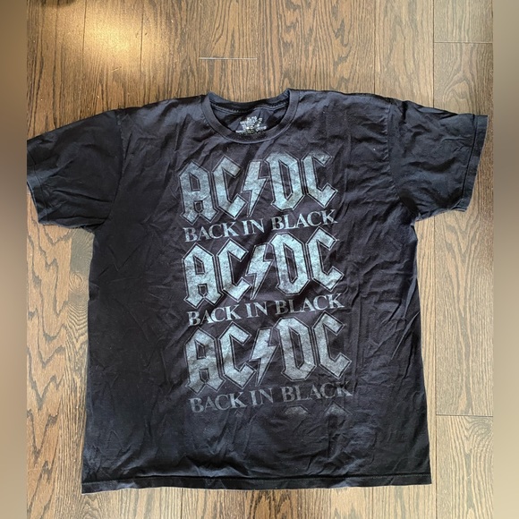 AC/DC Concert Tee - Picture 3 of 5